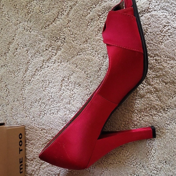Me Too Red Satin Pumps - Never Been Worn - Picture 5 of 6